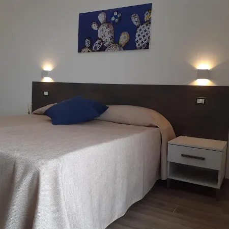 Stella Del Sud Makari