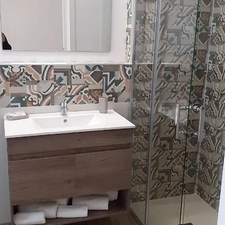 Stella Del Sud Makari Macari