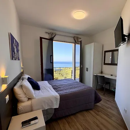 Stella Del Sud Makari Macari