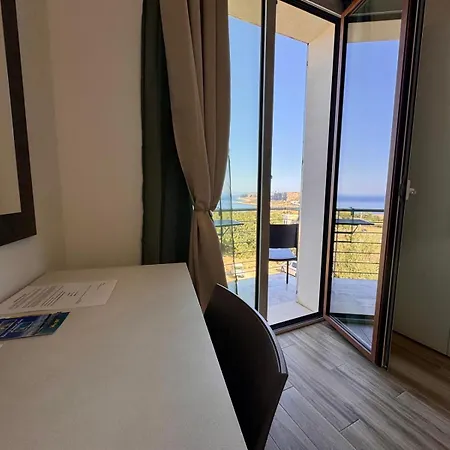 Stella Del Sud Makari Macari