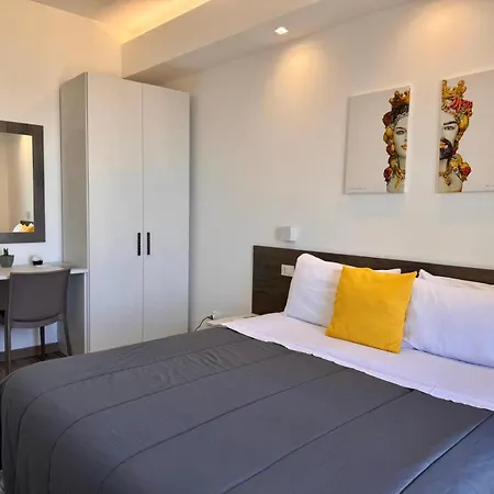 Stella Del Sud Makari Macari